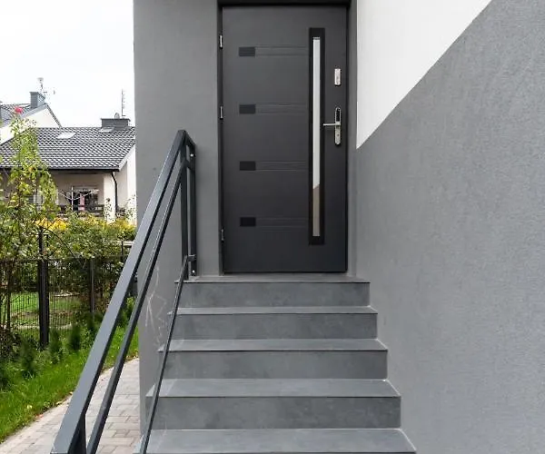 Mile Z Ogrodkiem I Osobnym Wejsciem Apartment Radom