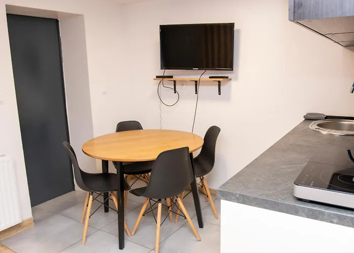 Mile Z Ogrodkiem I Osobnym Wejsciem *